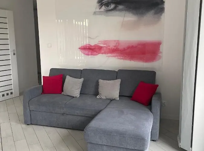 Lady - Victoria By Oneapartments Апартаменты *