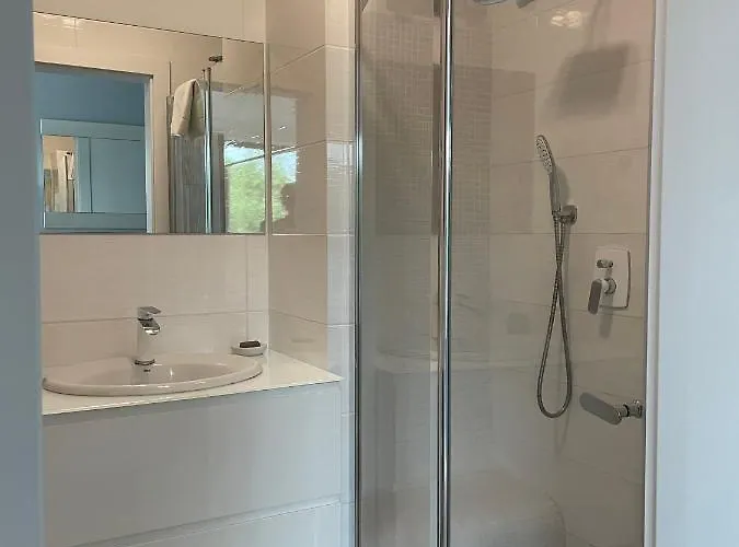 Lady - Victoria By Oneapartments Апартаменты